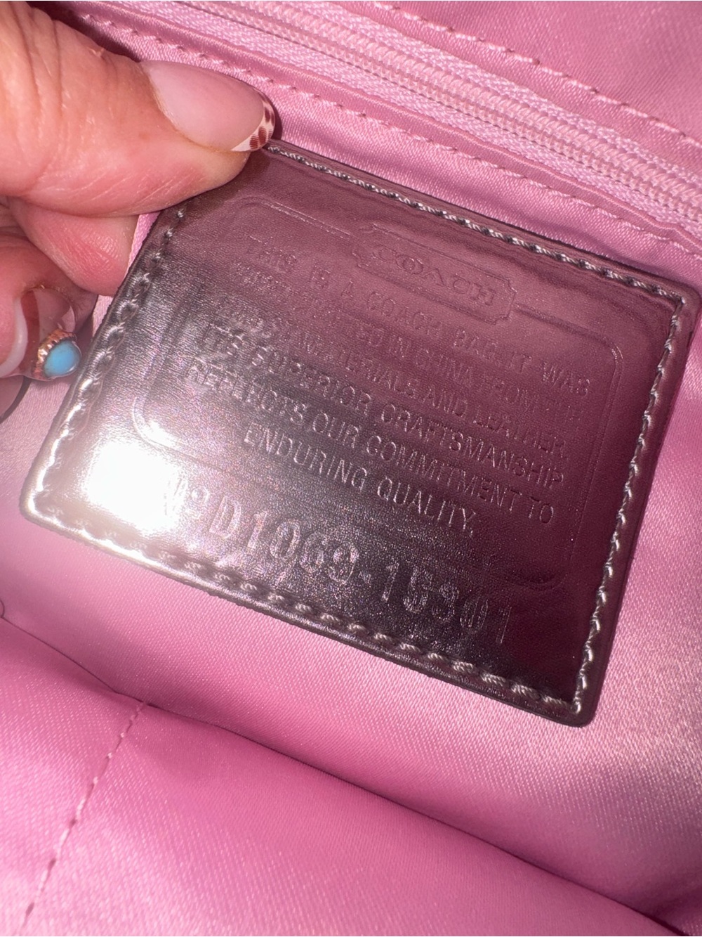 Coach Poppy Hot Pink storypatch sig Shoulder Tote w/2 poppy bag charms - Picture 9 of 9